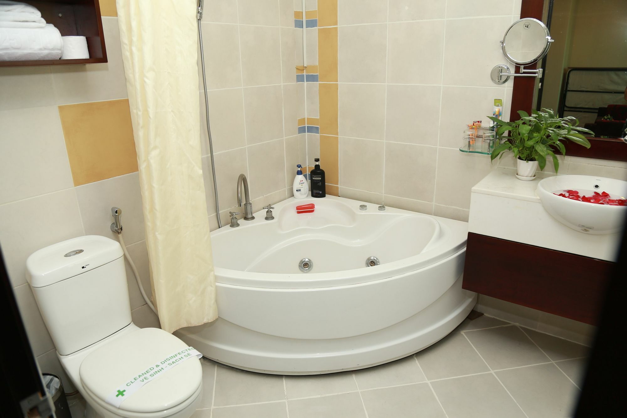 Hotel A25 - 20 Bùi Thị Xuân